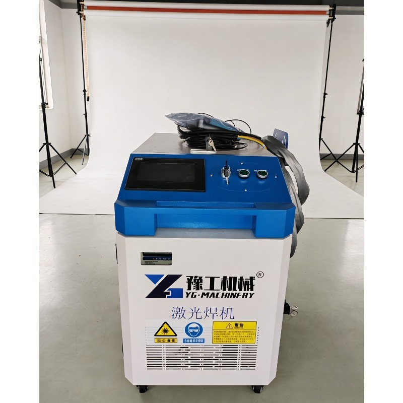 Handheld Fiber Laser Cleaning  - Industrial Laser Metal Cutter 评论和价格