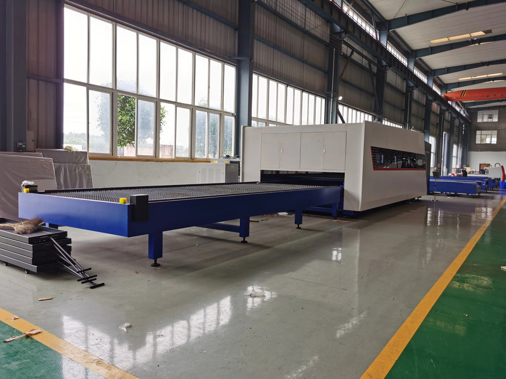 Fully Enclosed CNC Fiber Laser - Industrial Use Of Laser 评论和价格